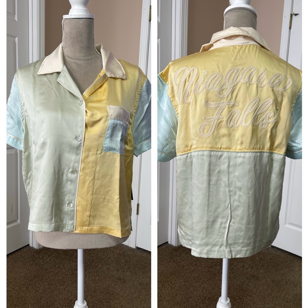 New Spirit jersey 100% silk cropped Niagara Falls button-down blouse size medium